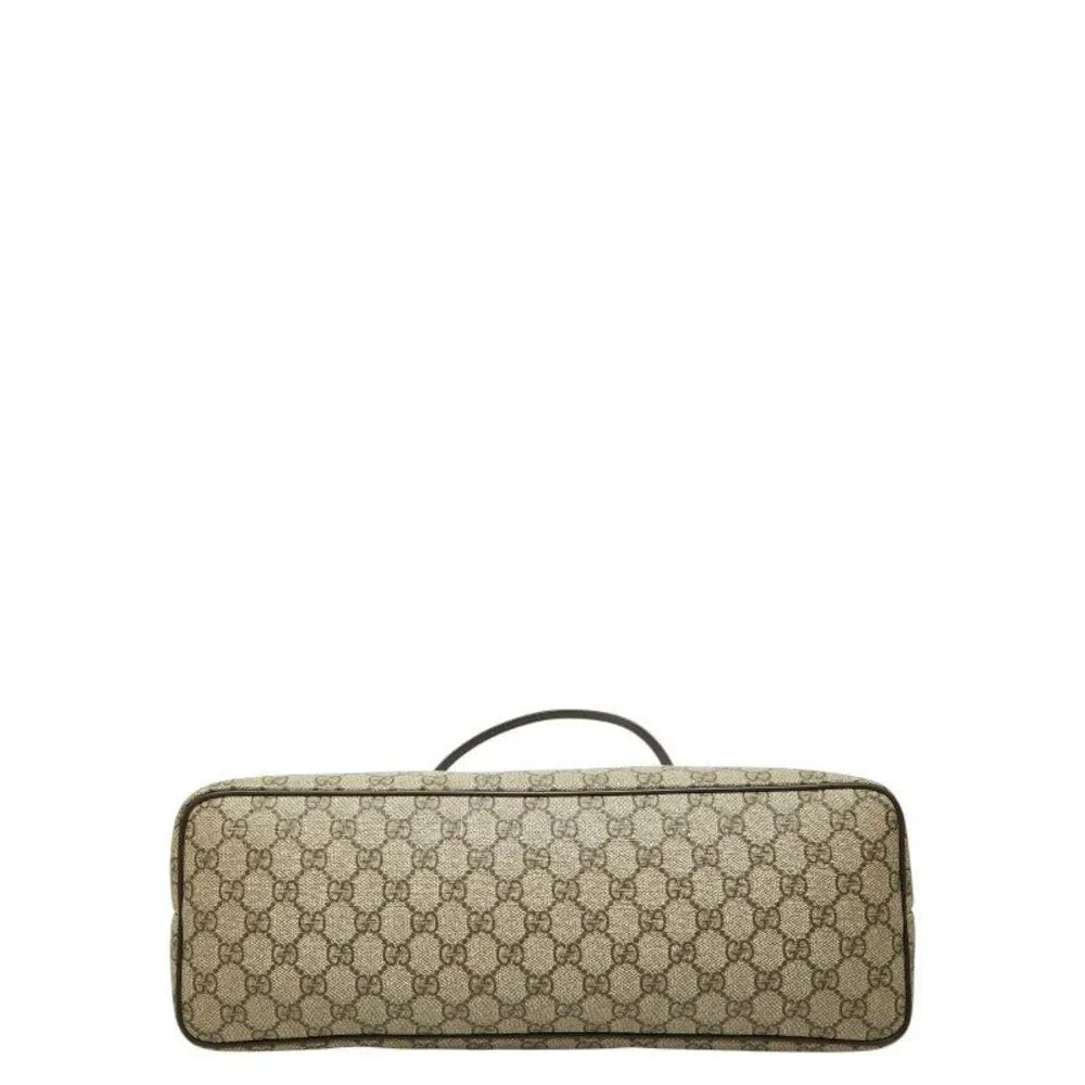 Gucci delivery duty